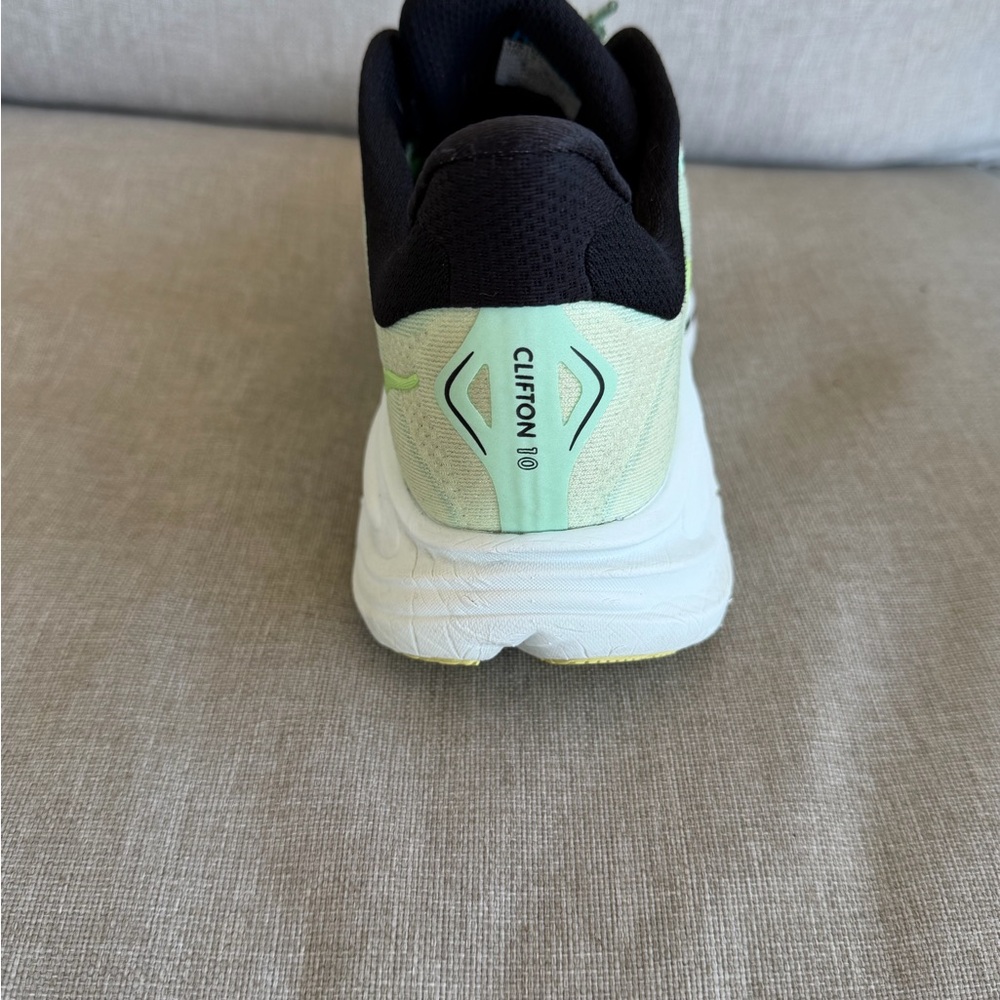 Hoka Clifton 10 Running Shoes Sz 10 Green Sneakers - Picture 10 of 16